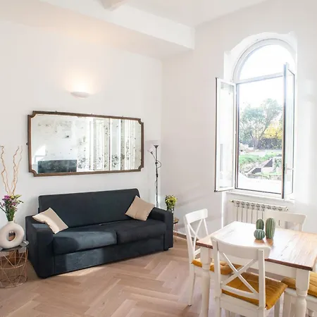 Colosseum Street Διαμέρισμα *